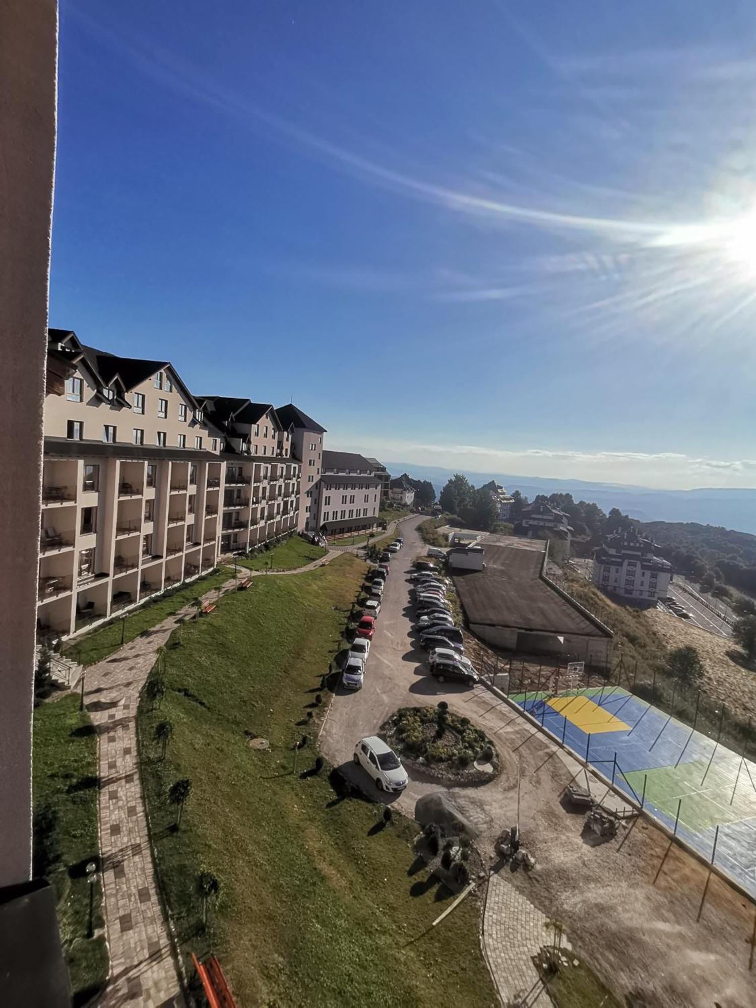 Golden Sky - Milmari Resort & Spa Kopaonik Exterior photo